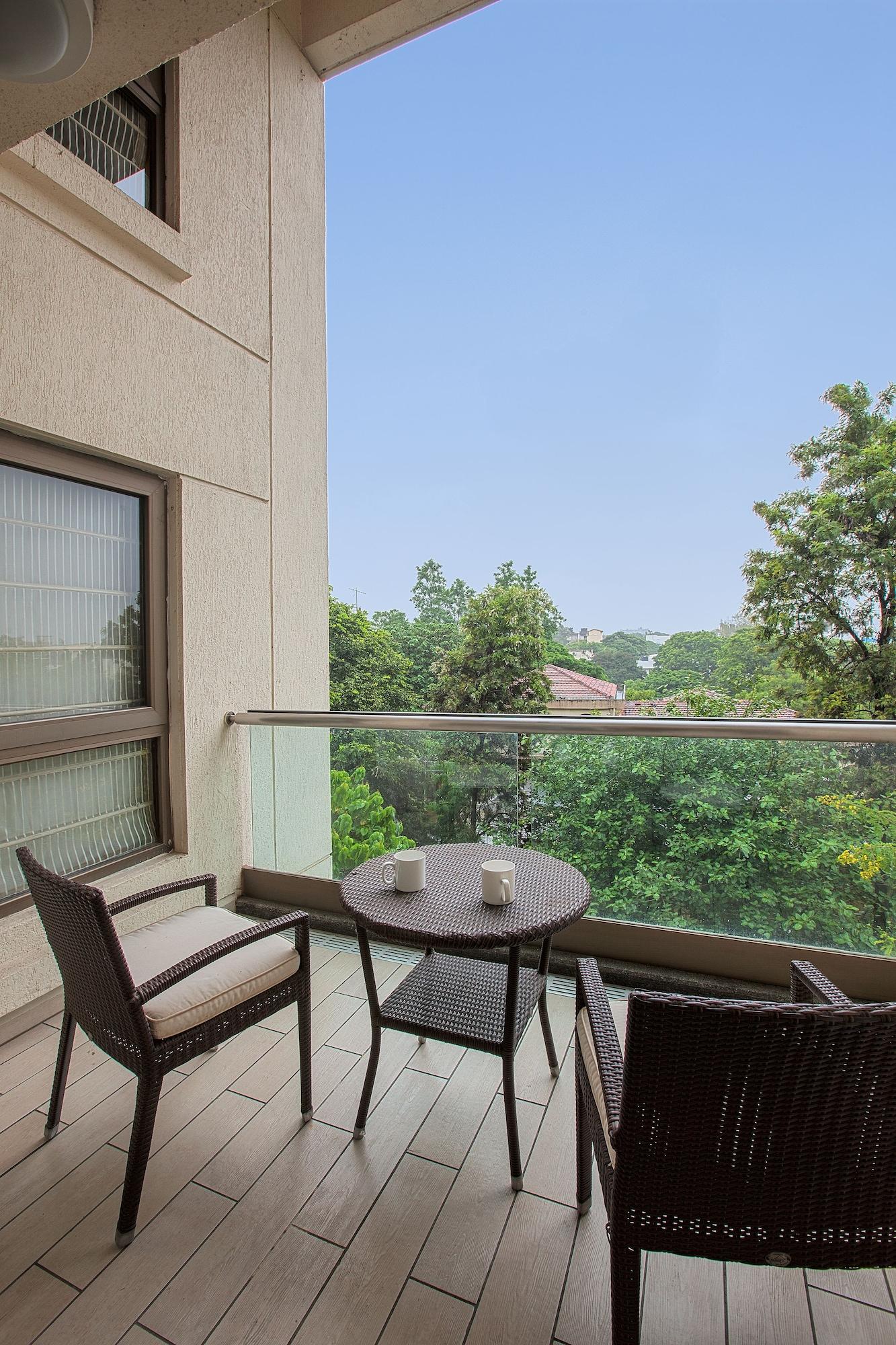 Oakwood Residence Naylor Road Пюн Екстериор снимка