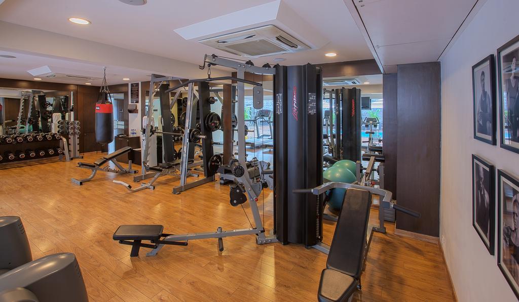 Oakwood Residence Naylor Road Пюн Екстериор снимка