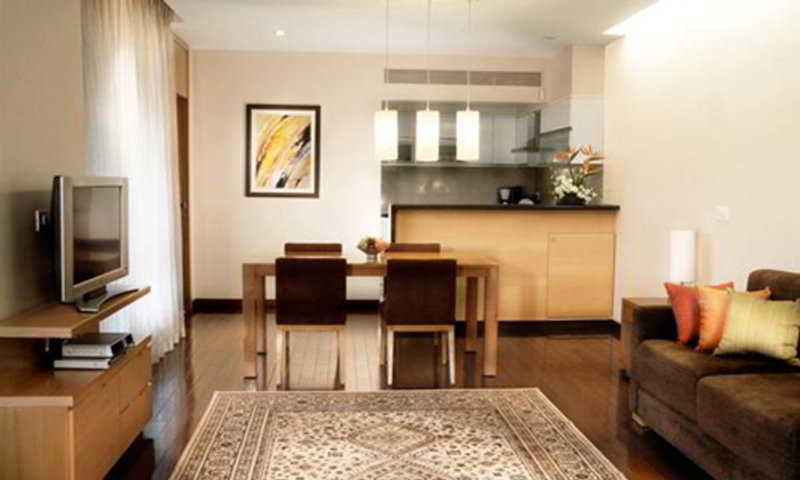 Oakwood Residence Naylor Road Пюн Екстериор снимка